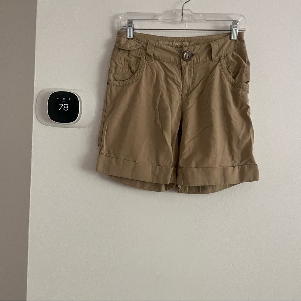 Da Nang Women's Tan Cargo Shorts size XS - Picture 2 of 9